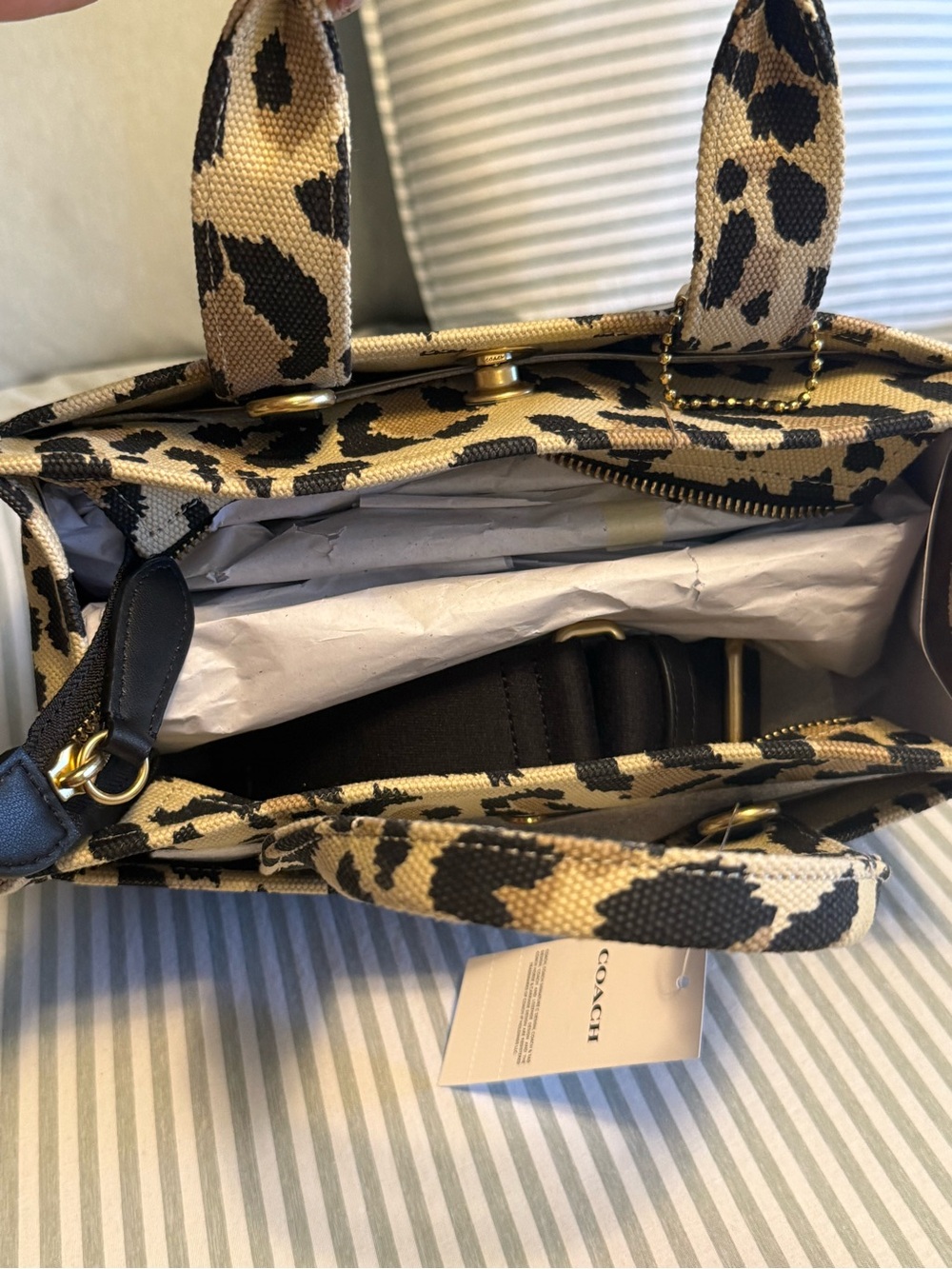 NWT Coach Leopard-Print Canvas Crossbody Bag in Tan and Black. - Picture 4 of 4